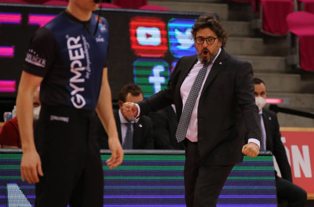 默契从何而 默契从何而