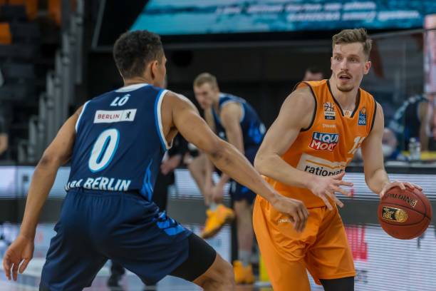 引了多家豪 引了多家豪